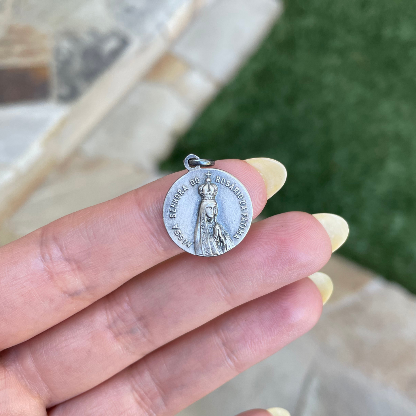 Nossa Senhora do Rosário da Fátima with Apparition Medal