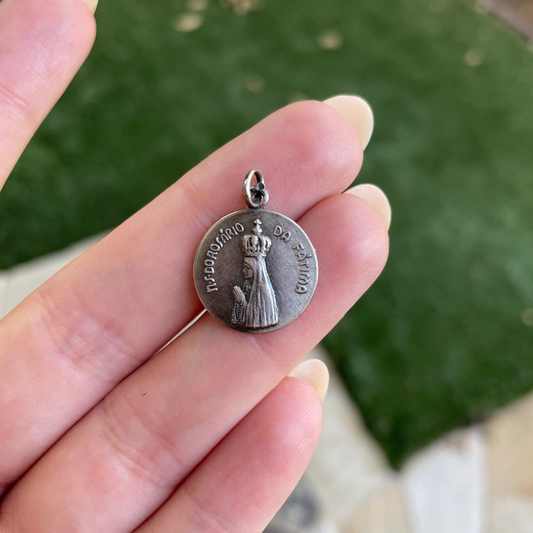 Nossa Senhora do Rosário da Fátima with Crown Medal